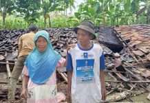 Rumah Jaidi, Warga Kampung Purwodadi Kecamatan Bangunrejo Ambruk Akibat Di Guyur Hujan